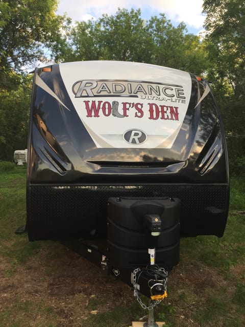 Wolf's Den Towable trailer in Georgina