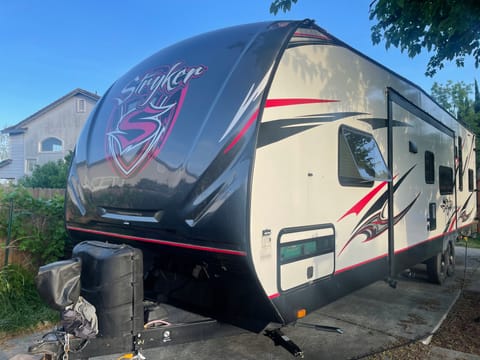 2018 Cruiser Stryker Toy Hauler Towable trailer in Fairfield