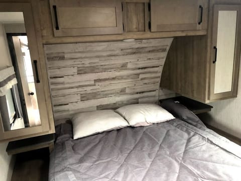 2021 Palomino Puma Unleashed Towable trailer in Burnsville