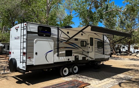 2018 Salem Bunk Towable trailer in Kernville