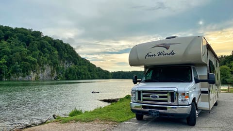 Southern Roads Fun, a beautiful 32' motor home, is ready to take you on your next adventure