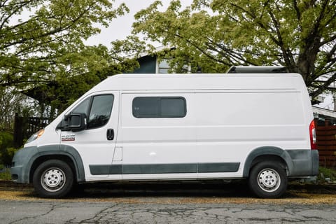 2016 Dodge ProMaster 2500   **** Minutes from PDX Airport **** Drivable vehicle in Vancouver