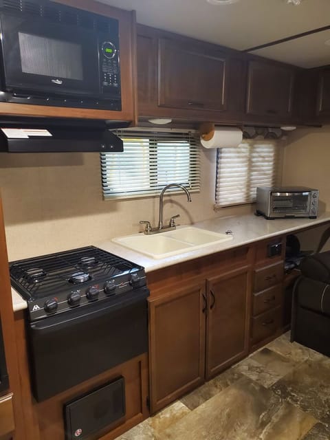 2015 Jayco Jay Feather Towable trailer in Irmo