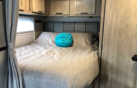 2022 Tiny House on Wheels! Tons of Amenities! Drivable vehicle in OFallon