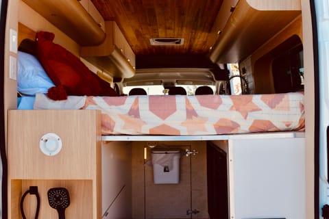 UNLMTD MLG | "Queso" - 2021 - Fully Loaded w/ 3 Seatbelts & Heater Campervan in Manhattan Beach