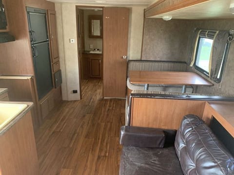 2015 Forest River Wildwood Towable trailer in Pojoaque