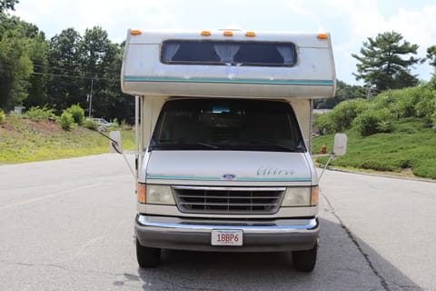 1993 Gulf Stream Gulf Breeze Ultra Lite Drivable vehicle in Andover