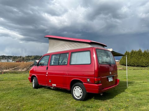 1992 VW Eurovan Westfalia "Cheery" Camper in Surrey