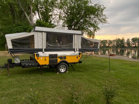 "Evo" - Fleetwood Evolution E1 Towable trailer in Norton Shores