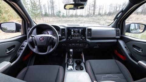 2022 Overland Nissan Frontier (TN) Vehículo funcional in Hendersonville