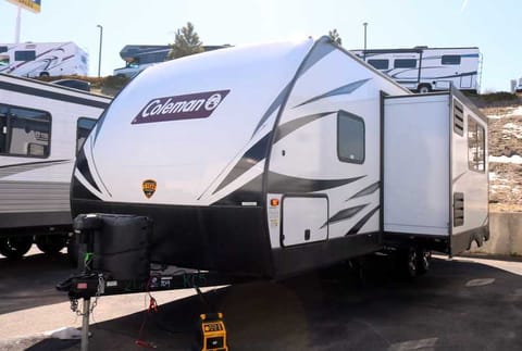 2022 Coleman Light Towable trailer in Park County