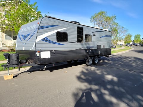 2018 Keystone RV Summerland 28ft Towable trailer in Brighton