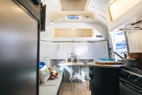 Airstream 23 International - Love to Camp Rimorchio trainabile in Corona