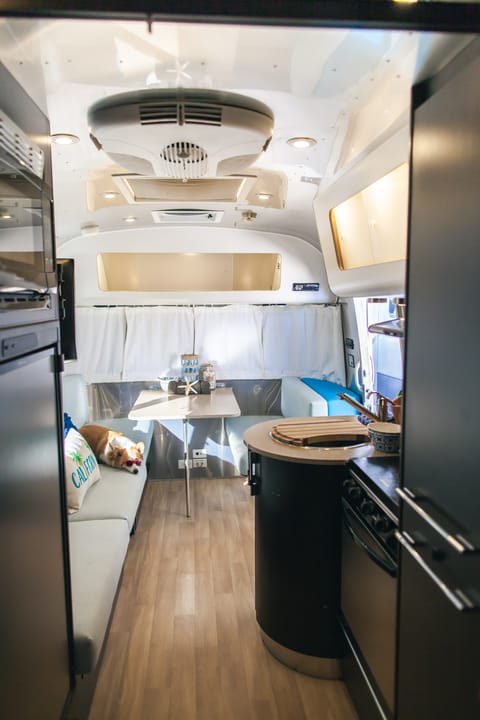 Airstream 23 International - Love to Camp Remorque tractable in Corona