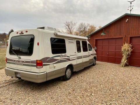 2000 VW Winnebago Rialta HD Drivable vehicle in Cottonwood Heights