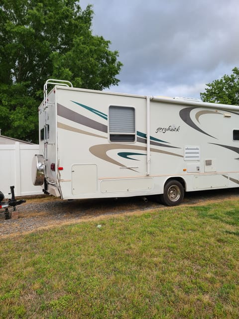 2006 Jayco Greyhawk Drivable vehicle in Chesapeake