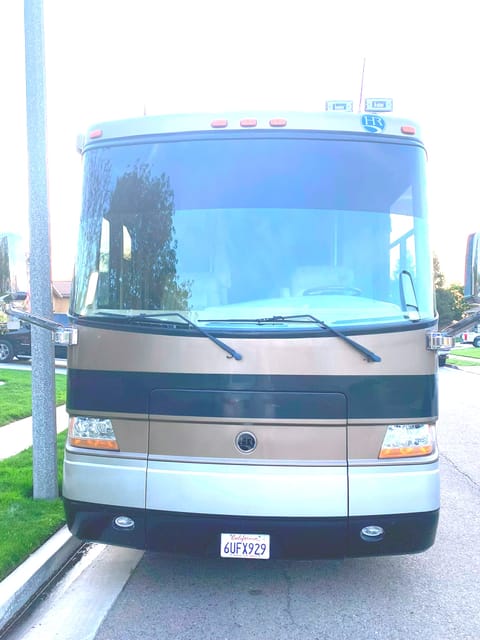 Orange Blossom RV It's Turn-Key - Perfect 4 Family & Friends Trip! Drivable vehicle in Tulare