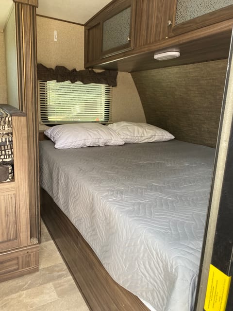 Delivered and Picked Up -“Evy”  2018 Coachmen Apex Nano Tráiler remolcable in Greenwood Village