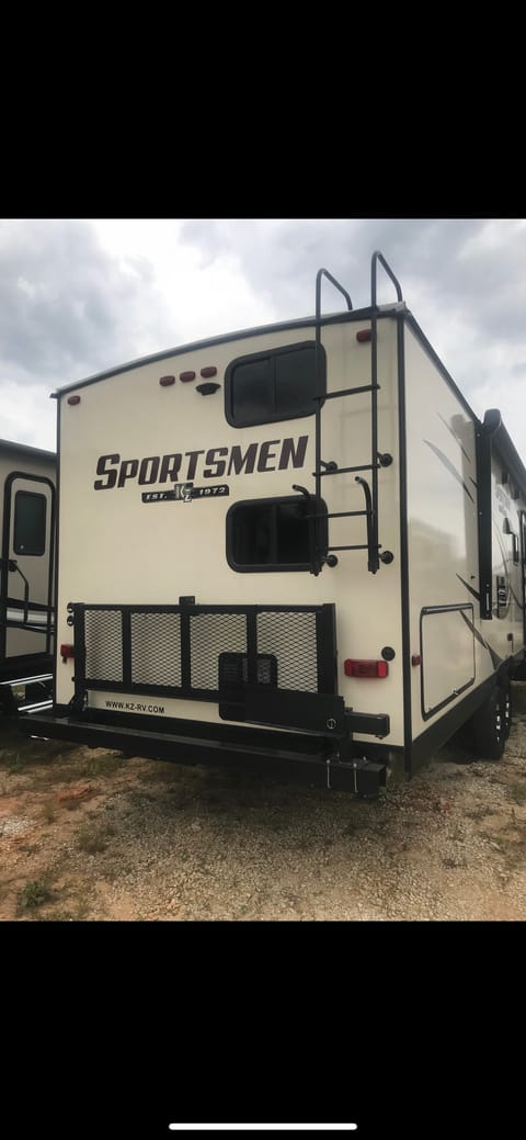 2017 KZ Sportsmen Towable trailer in West Point Lake