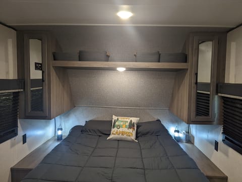 2022 Starcraft Autumn Ridge 20FBS Towable trailer in Kalispell