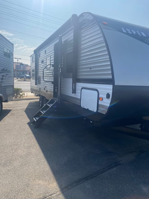 2021 Aspen Trail Aspen-Dutchman Towable trailer in Moreno Valley