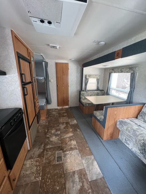 2006 Forest River Wildwood LE Towable trailer in Red Deer