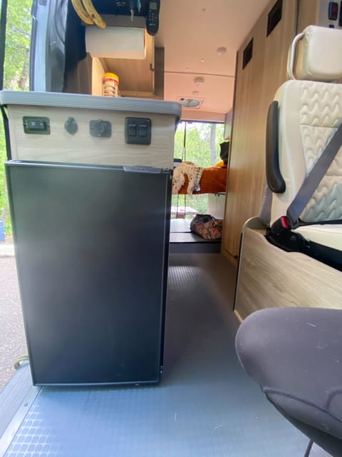 Adventure Ready Off Grid-Luxury Winnebago Solis 59p Fahrzeug in American Fork