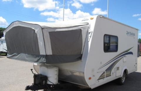 Mighty Mouse - UltraLite X17A Great family camper ,  light & easy to tow Towable trailer in Maple Grove