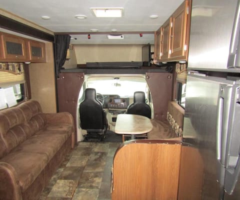 Great 2017 Class C RV Motorhome, Miles Included, Sleeps 11 Drivable vehicle in Port Saint Lucie