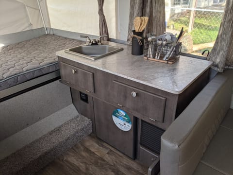 2020 Freedom 1940 LTD Popup Camper RV with Air Conditioning!!! Rimorchio trainabile in Kentwood