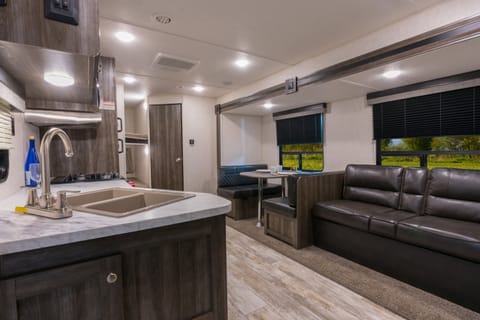 GLAMPING AT ITS BEST!!! BRAND NEW 2020!!! BUNKHOUSE Towable trailer in Wildomar