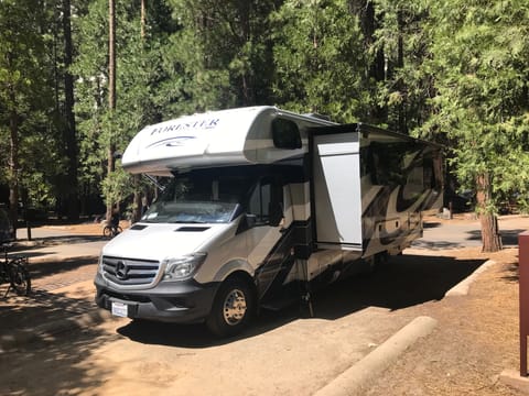 2018 Forester Mercedes-Benz, Diesel Engine, 24Ft"RV, there yet?" Véhicule routier in Fountain Valley