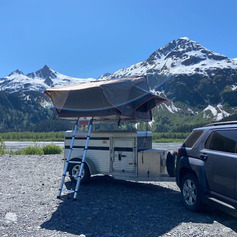 Cozy Alaskan Roofnest / 2022 Condor XL Wohnmobil in Ridgeway