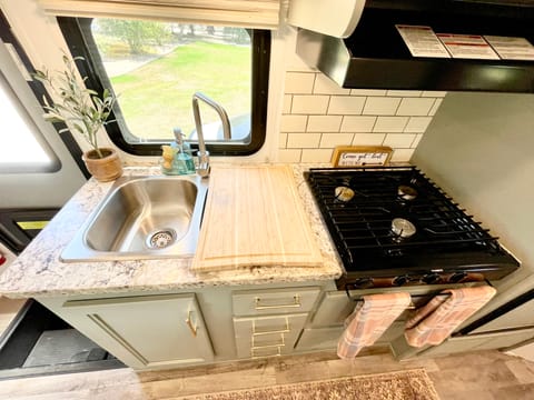 Beautifully remodeled motorhome 2019 Jayco Redhawk Drivable vehicle in Queen Creek