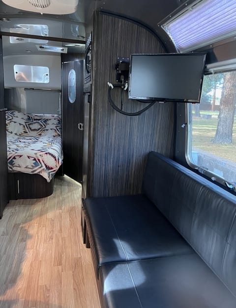 2014 Airstream International Towable trailer in Redmond