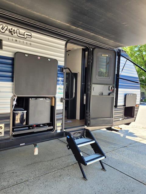 2021 GREY WOLF LIMITED Tráiler remolcable in Kelowna