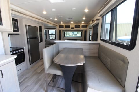 2022 Forest River Rockwood - 3243 Towable trailer in Chino