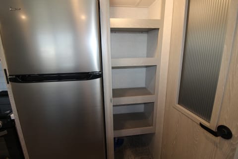 2022 Forest River Rockwood - 3243 Towable trailer in Chino