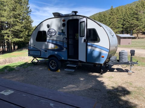 2017 R-Pod Hood River Edition Towable trailer in Big Sky