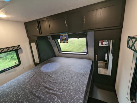 NEW 2022 McVoyager Bunkhouse Ziehbarer Anhänger in Horsham