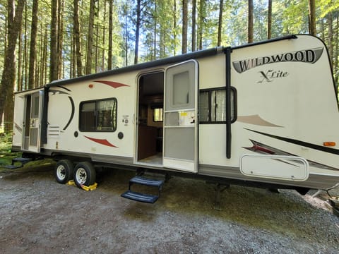2014 Forest River Wildwood X-Lite Towable trailer in New Westminster