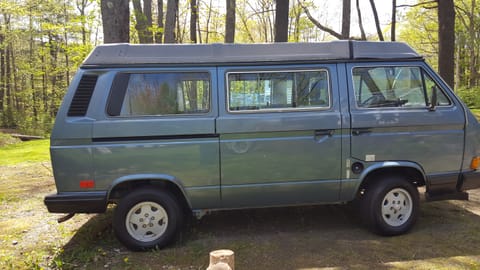 Vintage Van Adventures - Lupine Campervan in Brunswick