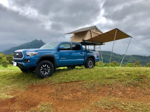 Azure Camp & Drive - 2019 Toyota Tacoma Camper Drivable vehicle in Anahola