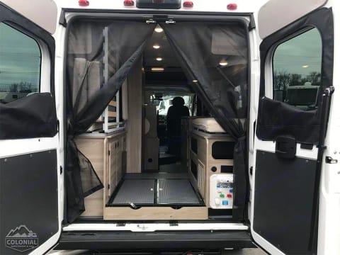 2023 Winnebago Solis w/ Pop-Up Tent & Murphy Bed for 4 Drivable vehicle in Orange