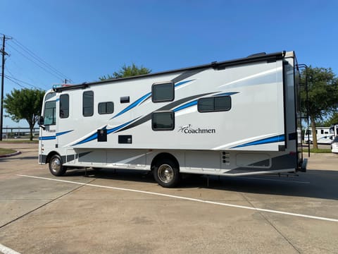 "Sweet Jolene" - 2022 Coachmen Pursuit BH31 Drivable vehicle in McKinney