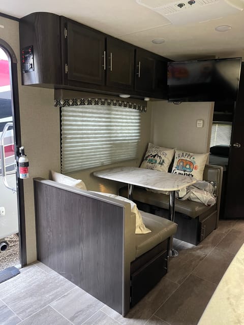 2019 “ THE ADVENTURER” Delivery, Set-Up, and Small Pet Friendly Towable trailer in Smyrna