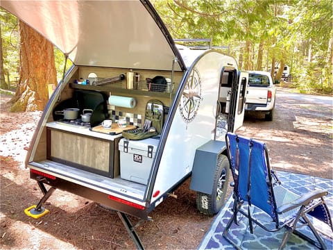 Kitchen, Outhouse, A/C and Heater. Glamp much? Towable trailer in Anacortes