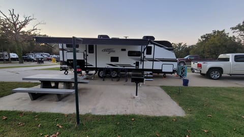 Caves RV Rental Towable trailer in Joplin