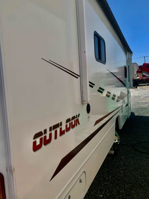 2019 Winnebago Outlook 27D Drivable vehicle in Tijuana