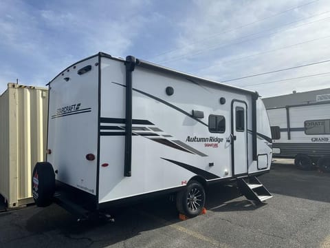 Brand New, LD's Pet Friendly Trailer, Sleeps 6 Towable trailer in Saint Catharines